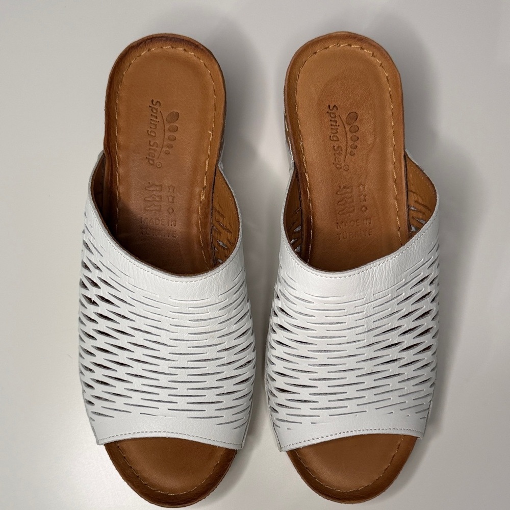 Spring Step Women's White and Brown Mules